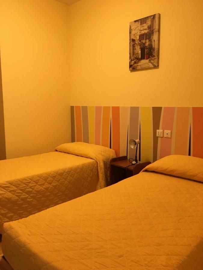Hotel Vezzano ภายนอก รูปภาพ