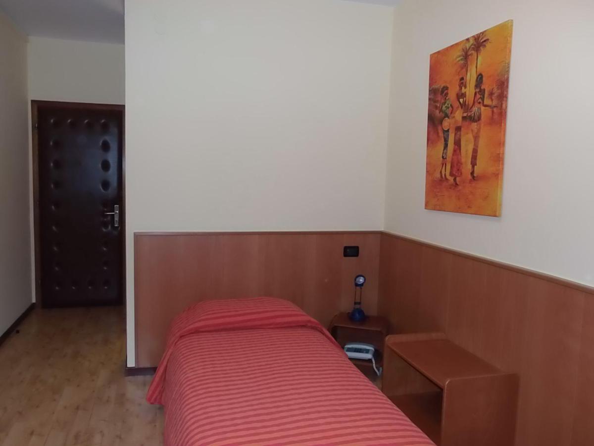 Hotel Vezzano ห้อง รูปภาพ