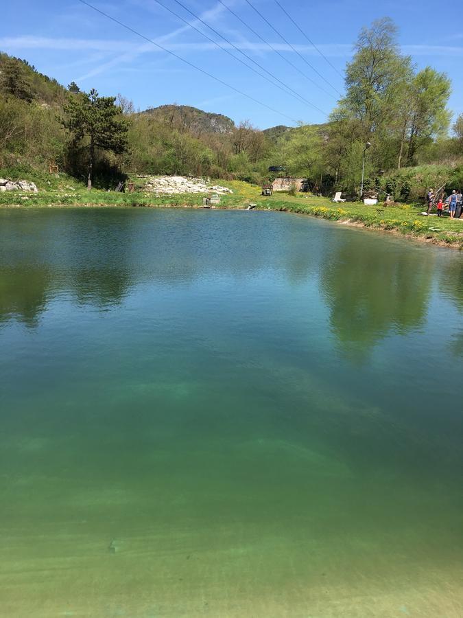 Hotel Vezzano ภายนอก รูปภาพ